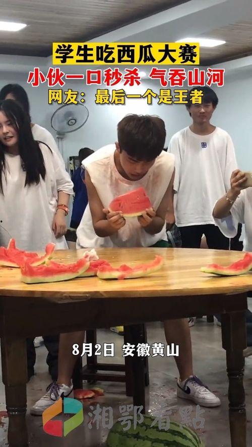 校园吃瓜学生,揭秘学生圈层的热议焦点