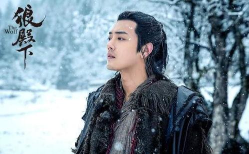 狼殿下吃瓜,宫廷风云，瓜田李下，揭秘神秘爱情故事