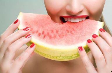 带你吃瓜解剖自己,解剖“带你吃瓜”现象背后的文化内涵